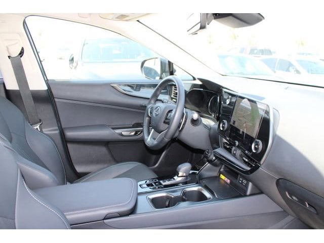 2026 LEXUS NX 350h Premium photo 5