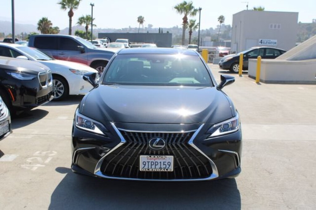 Certified 2025 Lexus ES 350 Base Sedan