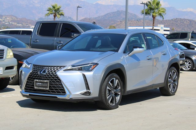 2025 Lexus UX photo 3