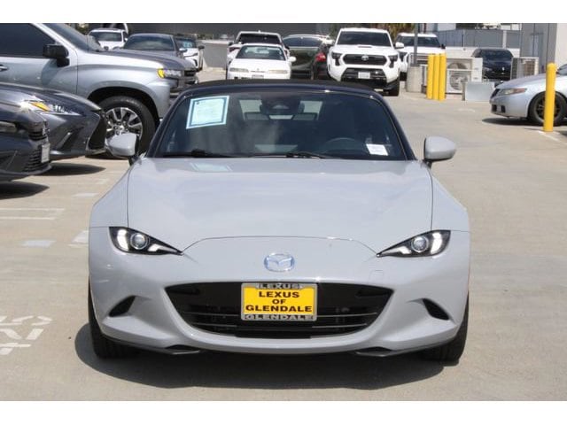 2025 Mazda MX-5 Miata Grand Touring photo 2