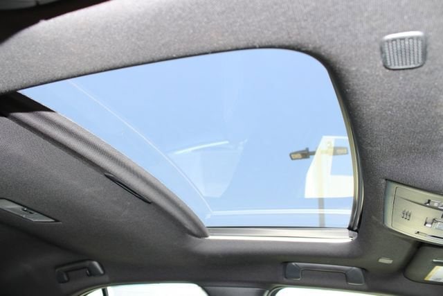 2025 LEXUS UX 300h photo 6