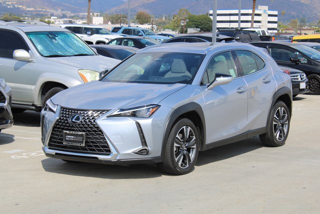 2025 Lexus UX photo 3