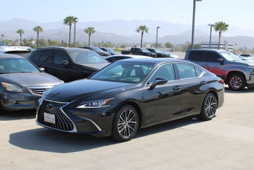 Certified 2025 Lexus ES 350 Base Sedan