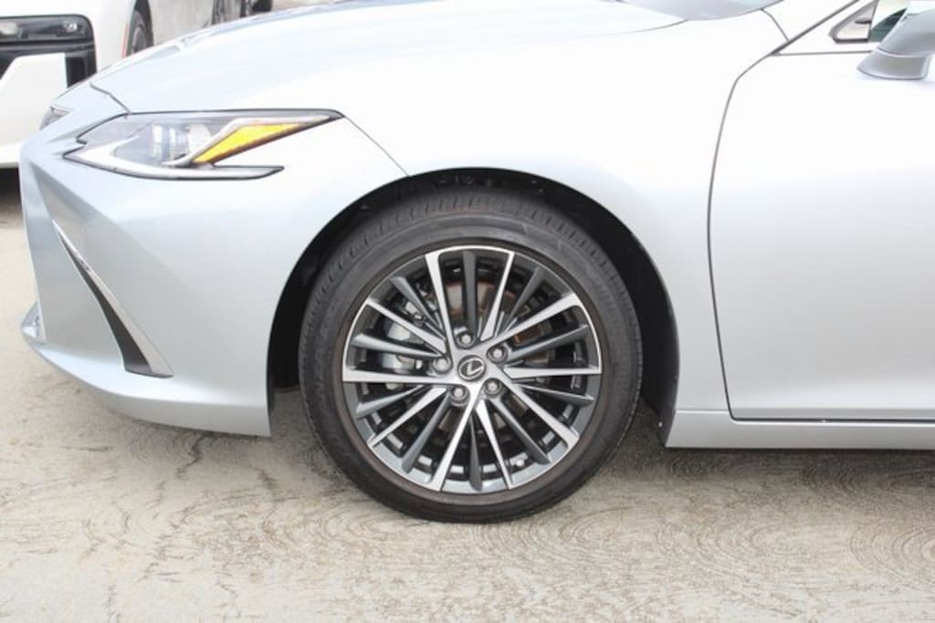 Certified 2024 Lexus ES 300h Base Sedan