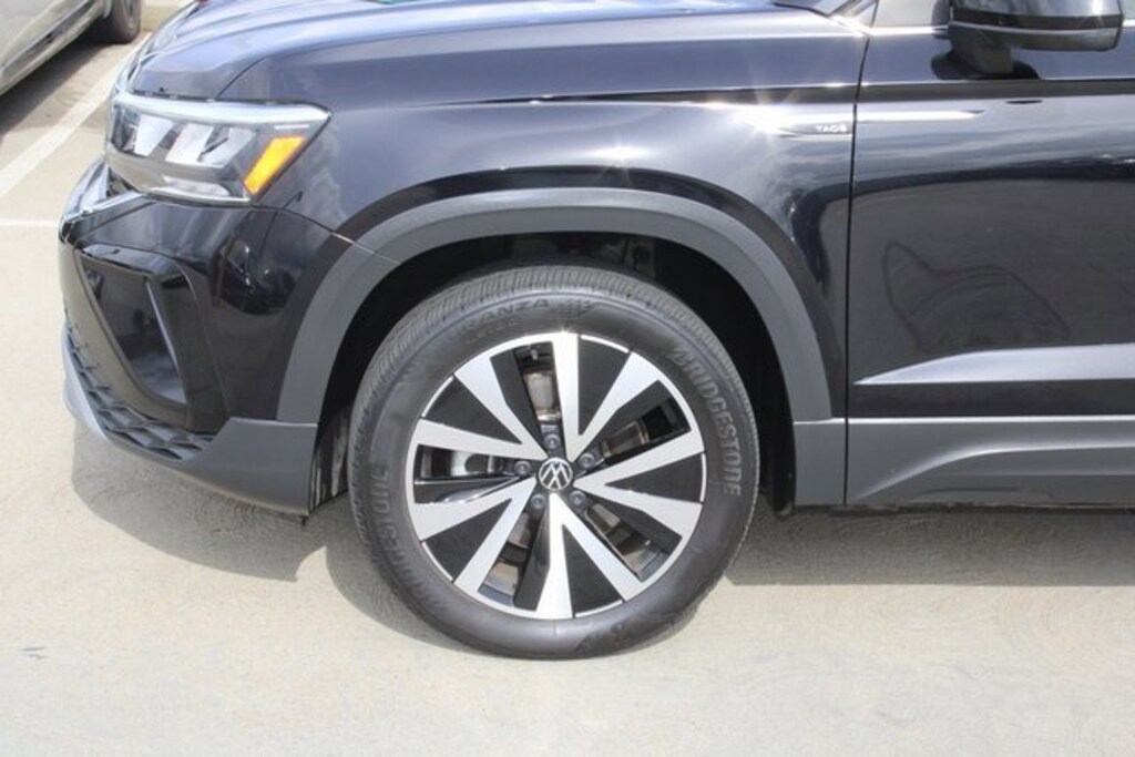 Used 2023 Volkswagen Taos 1.5T SE SUV