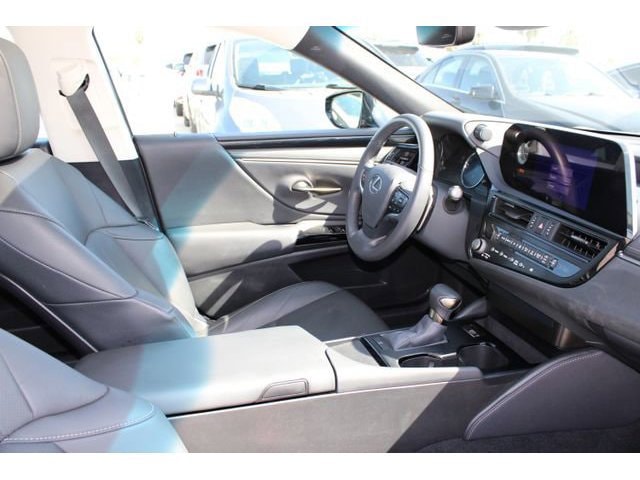 2024 LEXUS ES 350 photo 5