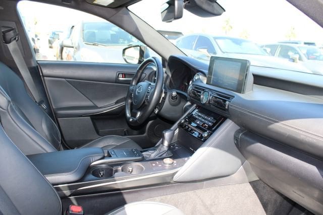 2023 LEXUS IS 350 F SPORT photo 5