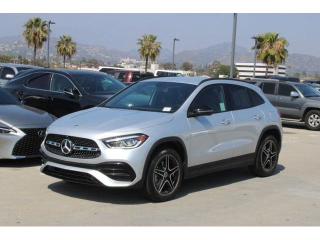 2023 Mercedes-Benz GLA 250 photo 3
