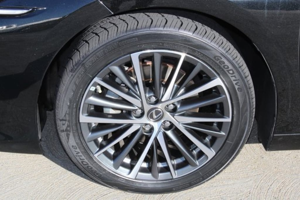 Certified 2022 Lexus ES 350 Sedan