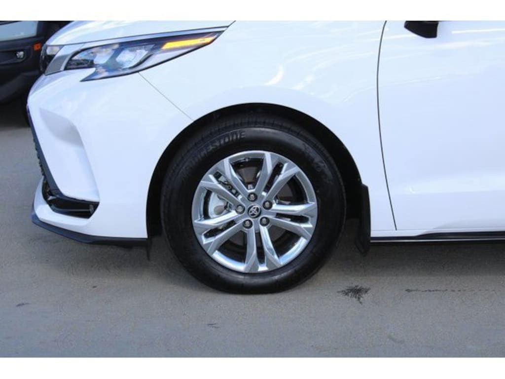 Used 2023 Toyota Sienna XSE 7 Passenger Van Passenger Van