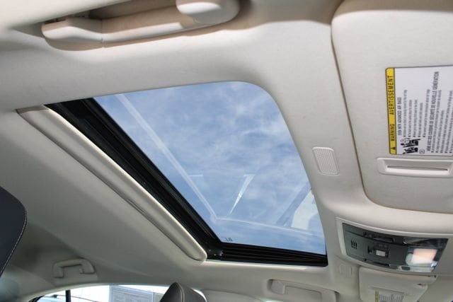 2024 LEXUS ES 350 photo 6