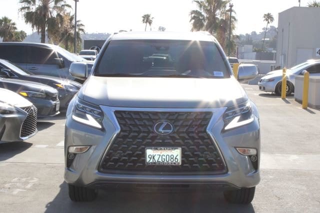 2023 LEXUS GX 460 photo 2