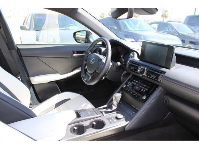 2023 LEXUS IS 350 F SPORT photo 5