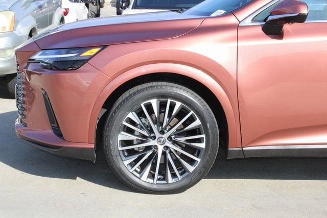 2023 LEXUS RX 350 Premium Plus photo 4
