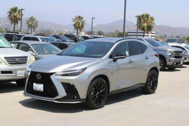 2022 Lexus NX 450h+ F SPORT photo 3