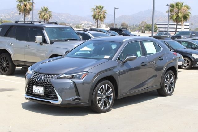 2025 LEXUS UX 300h photo 3