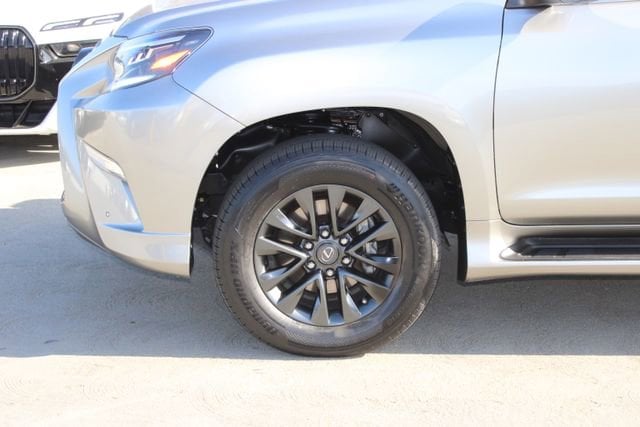 2023 LEXUS GX 460 photo 4