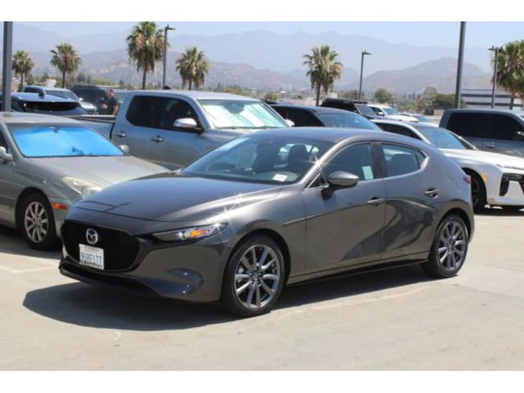 Used 2022 Mazda Mazda3 Preferred Package Hatchback