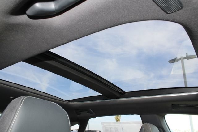 2024 LEXUS RX 450h+ Luxury photo 6