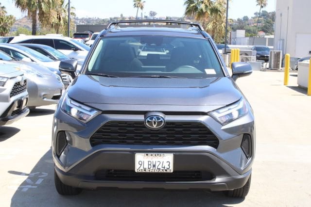 2024 Toyota RAV4 XLE photo 2