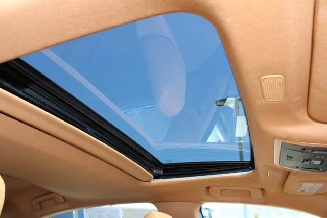 2025 LEXUS ES 300h Base photo 6