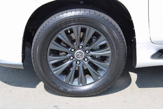 2023 Lexus GX 460 photo 3