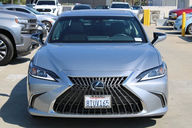 2022 Lexus ES 350 photo 2
