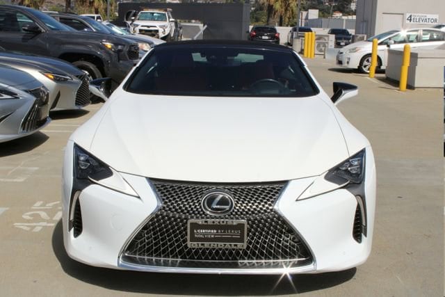 2023 LEXUS LC 500 photo 2
