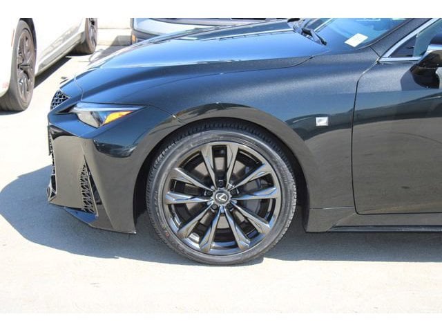 2023 LEXUS IS 350 F SPORT photo 4