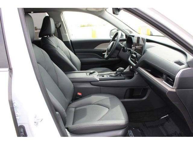 2025 Toyota Grand Highlander Hybrid Limited photo 5