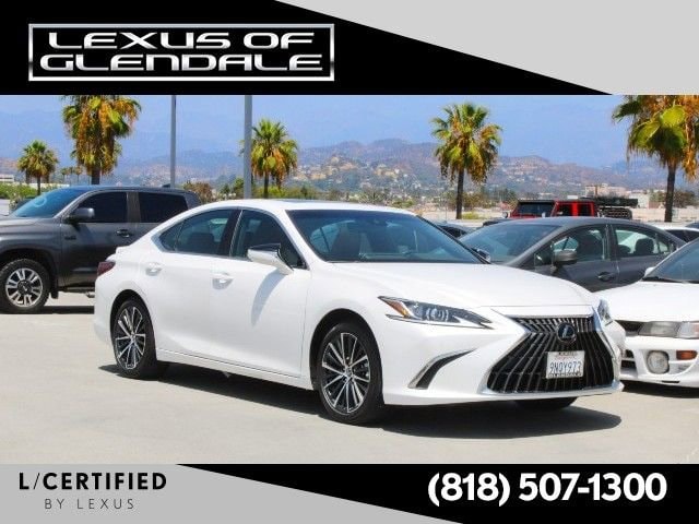 2024 Lexus ES 300h 300h's photo