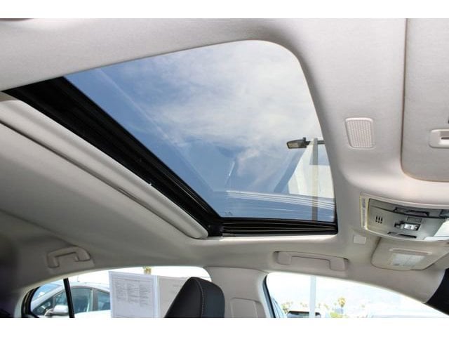 2023 LEXUS ES 300h photo 6