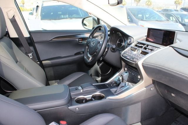 2019 LEXUS NX 300h photo 5