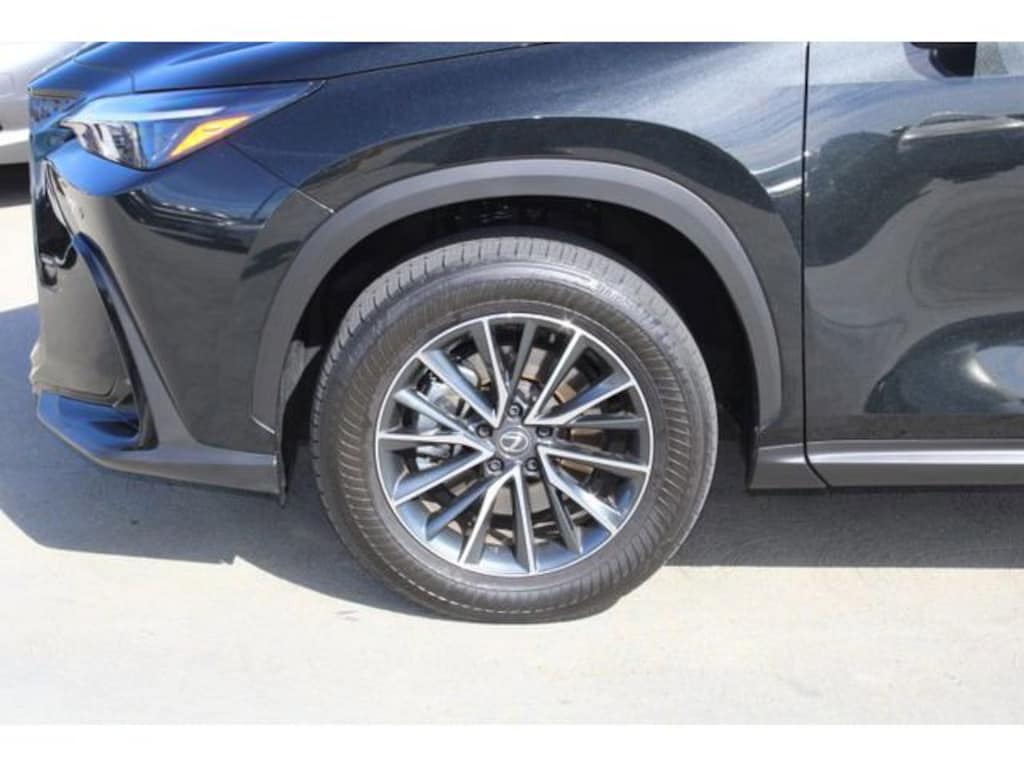 Used 2025 Lexus NX 350h Premium SUV