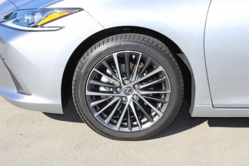 Certified 2023 Lexus ES 300h Sedan