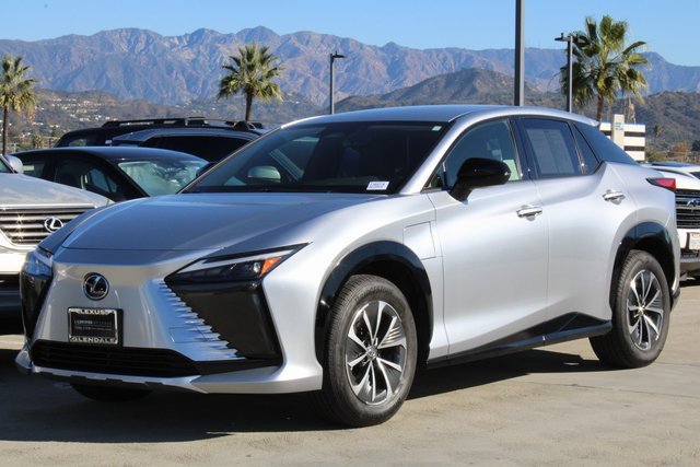 2025 Lexus RZ 450e photo 2