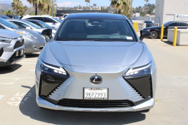 2023 LEXUS RZ 450e Premium w/18" Wheel photo 2