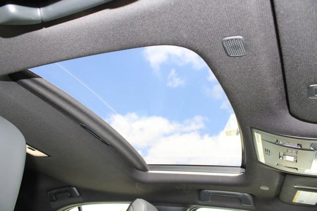 2023 LEXUS UX 250h photo 6