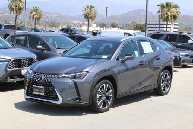 2025 LEXUS UX 300h photo 3