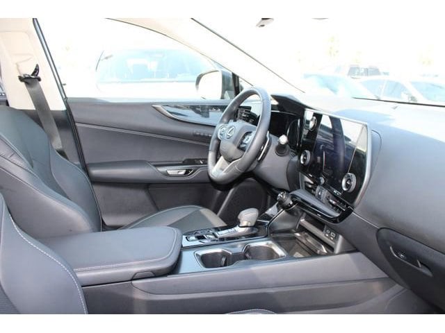 2026 LEXUS NX 350h Premium photo 5