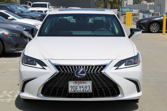 Certified 2022 Lexus ES Hybrid 300h with VIN 58ADA1C1XNU024397 for sale in Glendale, CA