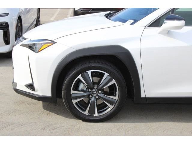 2025 LEXUS UX 300h photo 4