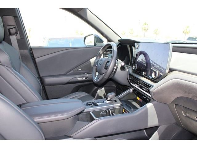 2024 LEXUS TX 500h F SPORT Premium photo 5