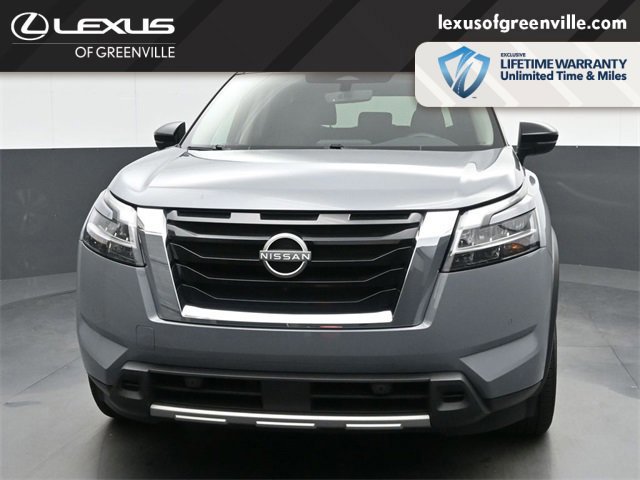 2024 Nissan Pathfinder SL photo 3
