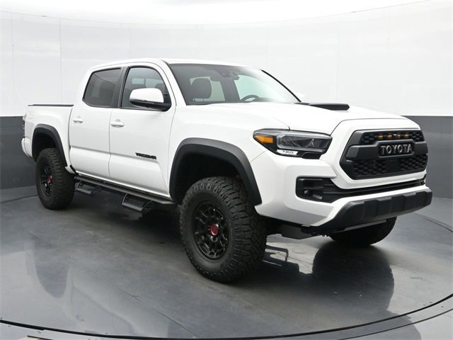 2023 Toyota Tacoma TRD Pro photo 2