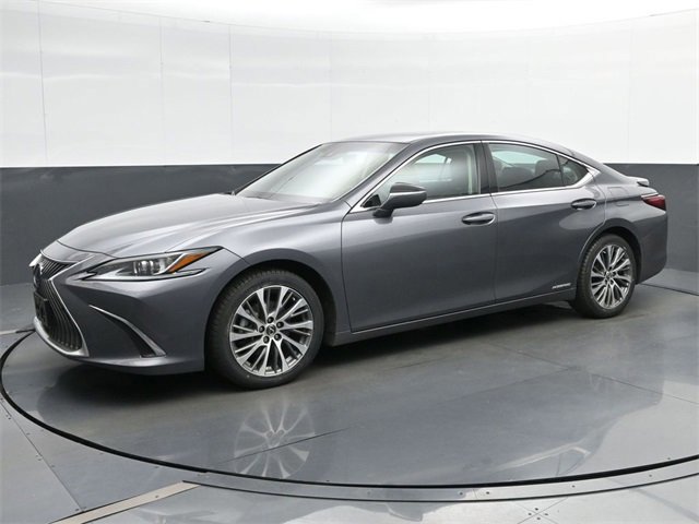 2021 Lexus ES 300h photo 4