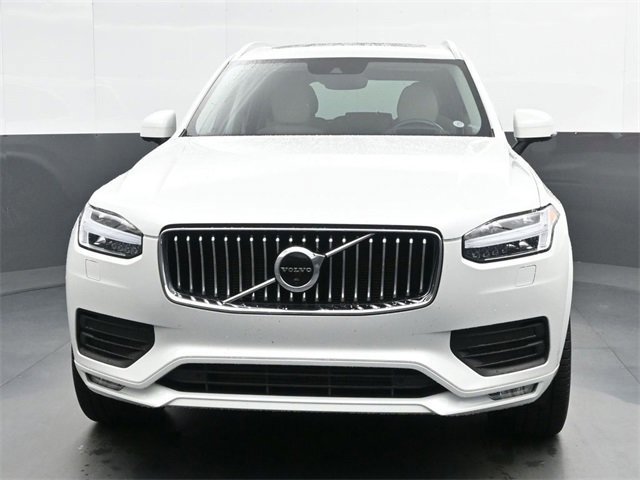 2022 Volvo XC90 Momentum photo 3