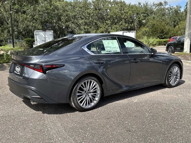 2025 Lexus IS 300 photo 3