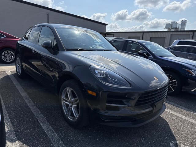 2020 Porsche Macan Base photo 3