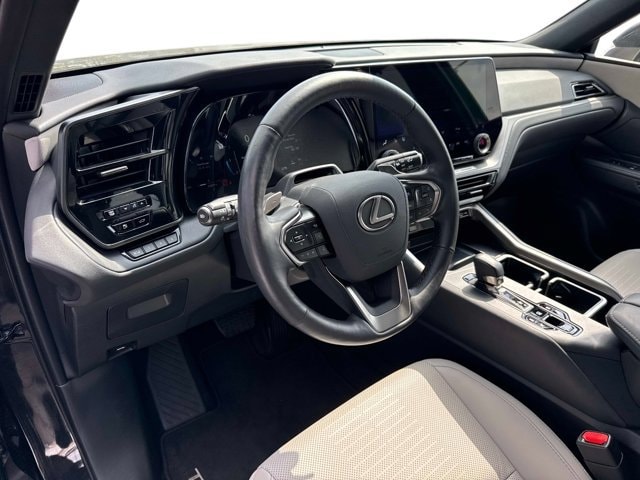 2025 Lexus TX Premium - Photo 25
